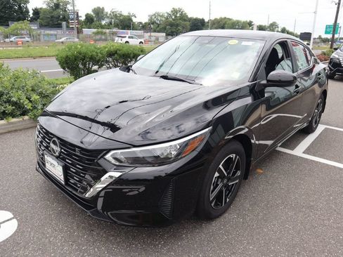 Certified 2025 Nissan Sentra SV FWD image 9