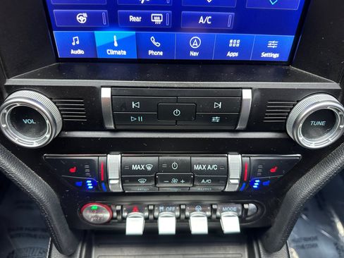 Used 2022 Ford Mustang GT Premium w/ Equipment Group 401A RWD image 17