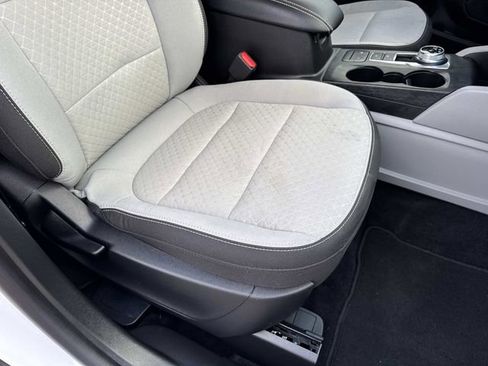 Used 2024 Ford Escape Active image 12