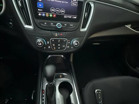 Used 2024 Chevrolet Malibu LT FWD image 19