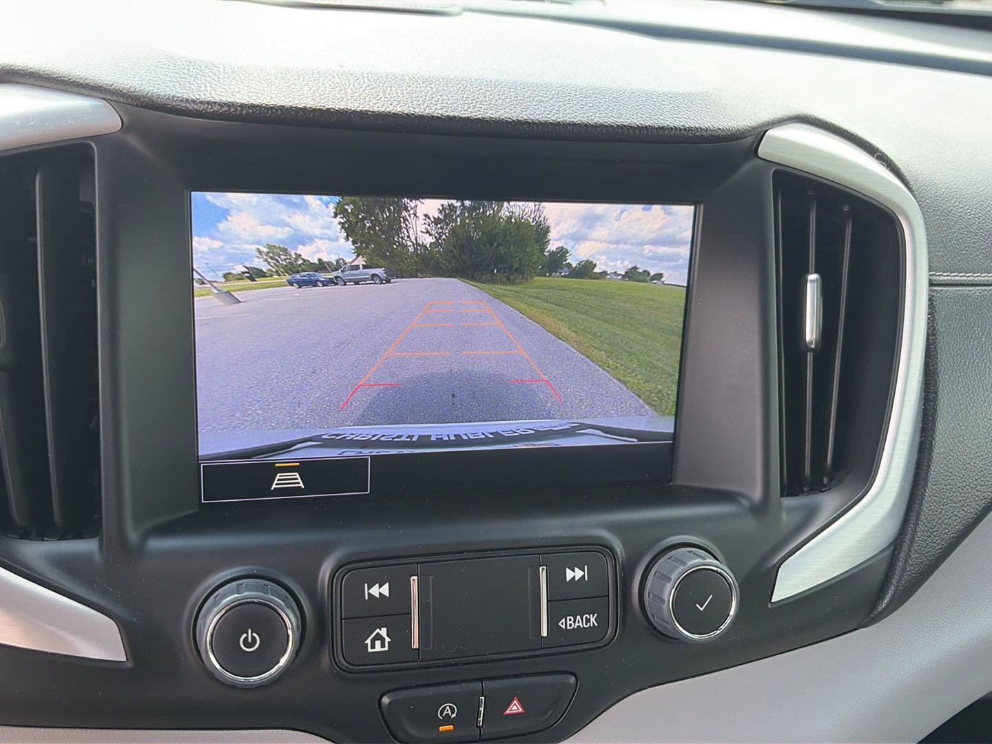 Used 2022 GMC Terrain SLT w/ Infotainment Package II FWD image 22