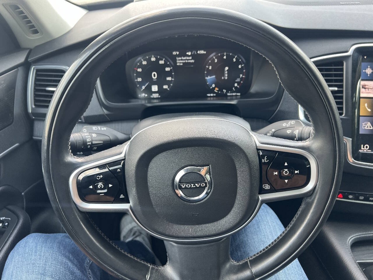 Used 2020 Volvo XC90 T6 Momentum AWD/4WD image 31