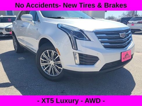 Used 2019 Cadillac XT5 Luxury AWD/4WD image 1