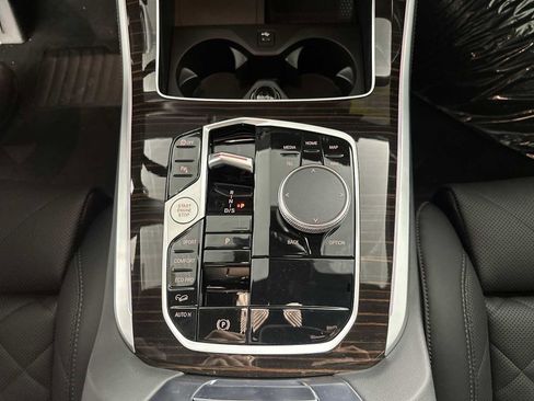 New 2026 BMW X5 xDrive40i image 17