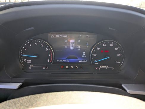 Used 2021 Ford Explorer XLT image 31