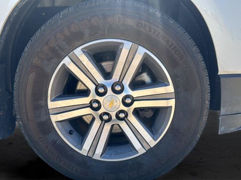 Used 2017 Chevrolet Traverse LT AWD/4WD image 30
