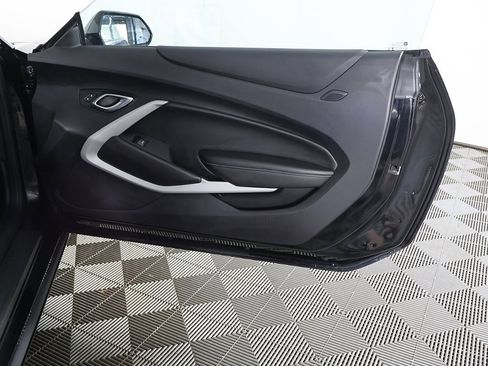 Used 2021 Chevrolet Camaro LT image 20