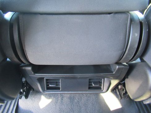 Used 2024 Chevrolet Silverado 2500 LT image 14