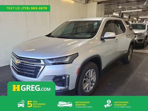 Used 2022 Chevrolet Traverse LT FWD image 1