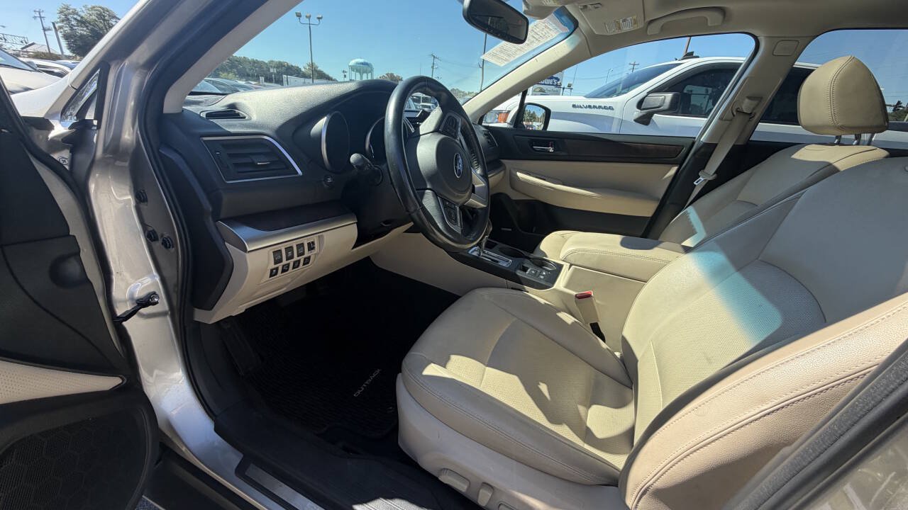 Used 2016 Subaru Outback 3.6R Limited AWD/4WD image 15
