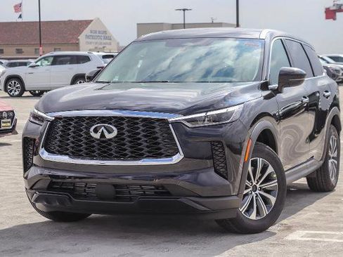 Certified 2025 INFINITI QX60 Pure FWD image 1