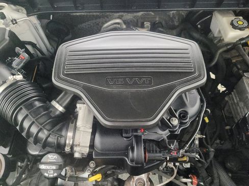 Used 2019 GMC Acadia SLT w/ Black Edition FWD image 30