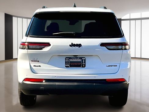 New 2025 Jeep Grand Cherokee L Limited w/ Black Appearance Package image 4