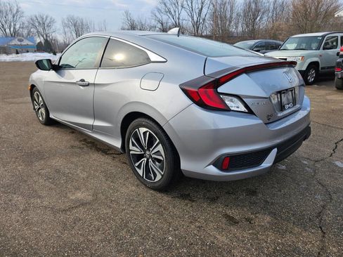 Used 2017 Honda Civic EX-T image 3