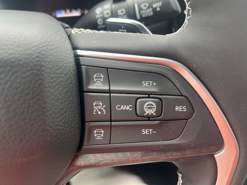 New 2026 Jeep Grand Cherokee Limited AWD/4WD image 24