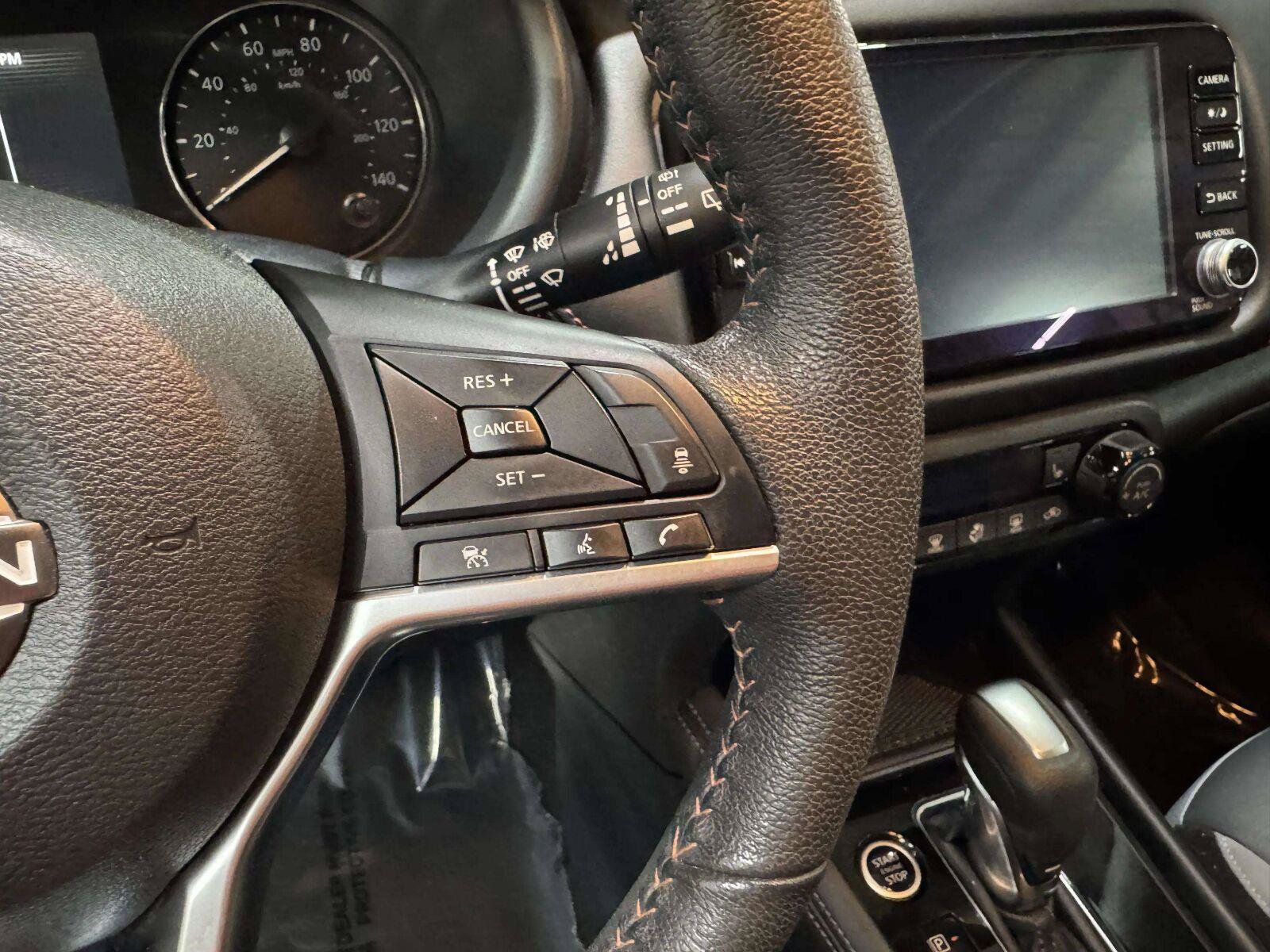 Used 2023 Nissan Kicks SR w/ SR Premium Package FWD image 29