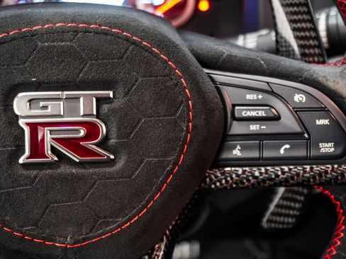 Used 2017 Nissan GT-R Premium AWD/4WD image 24