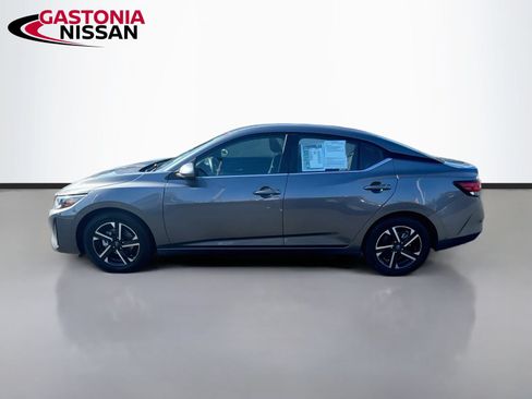 Used 2024 Nissan Sentra SV FWD image 5