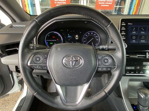 Used 2019 Toyota Avalon XSE w/ All Weather Liner Package FWD image 31