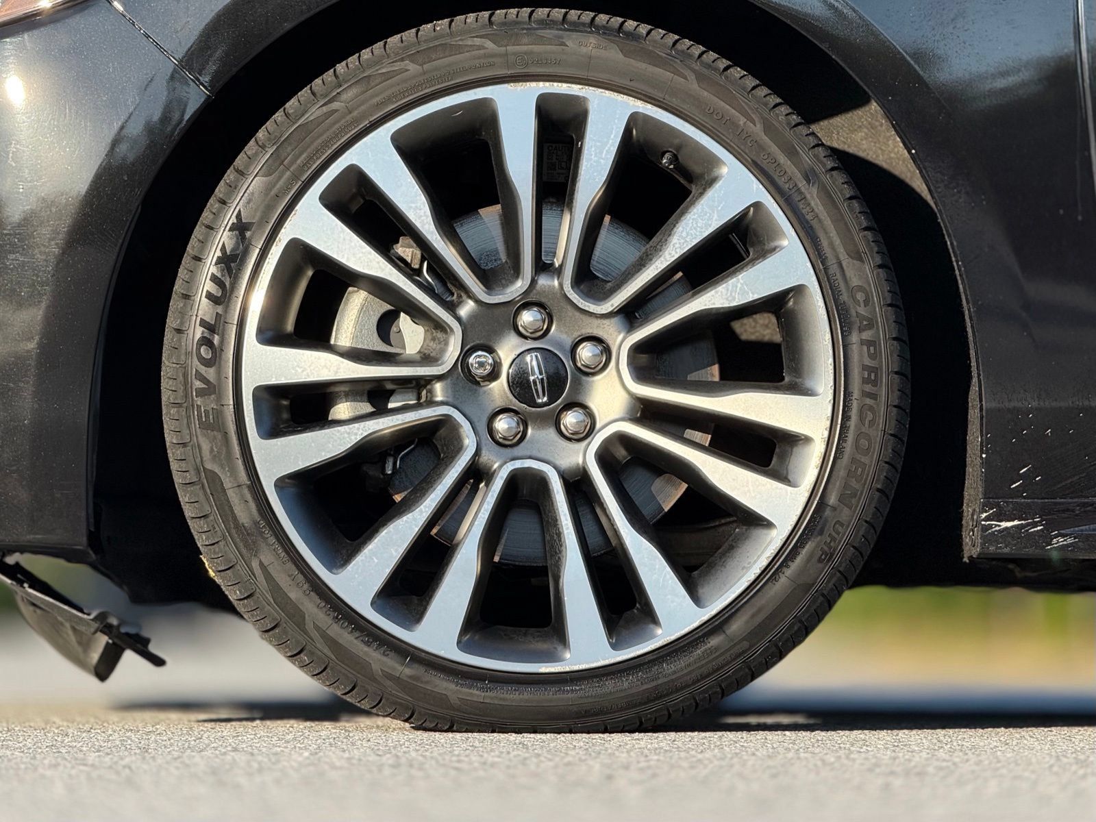 Used 2020 Lincoln Continental AWD w/ Premium Package image 20
