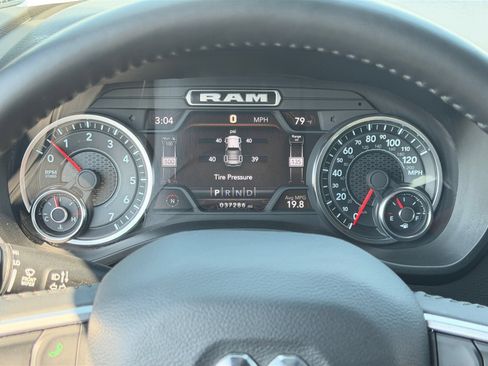 Used 2023 RAM 1500 Big Horn AWD/4WD image 37