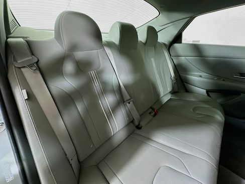 Certified 2024 Hyundai Elantra SEL image 25