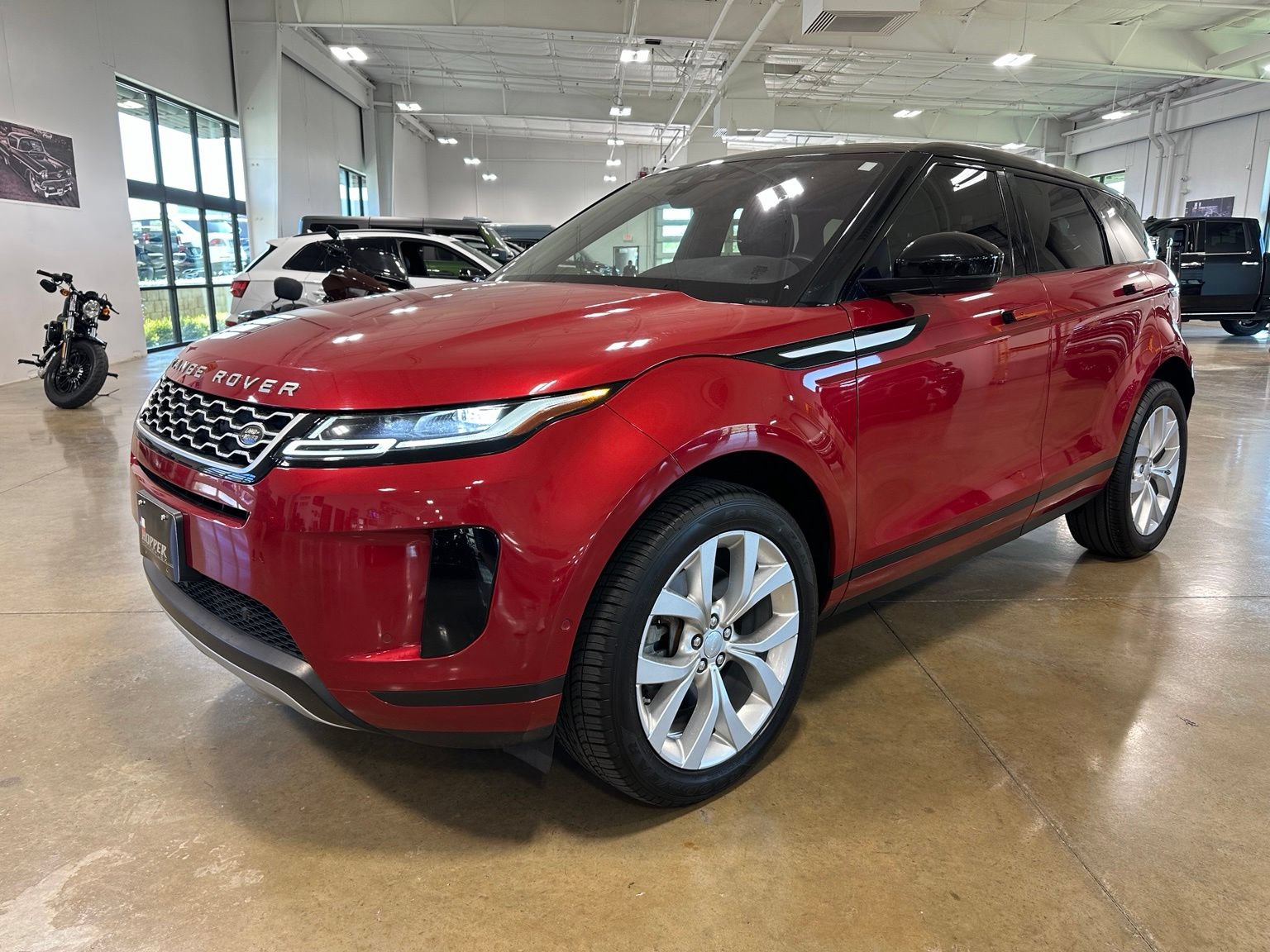 Used 2020 Land Rover Range Rover Evoque SE AWD/4WD image 3