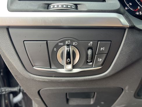 Used 2024 BMW X3 sDrive30i w/ Convenience Package RWD image 38