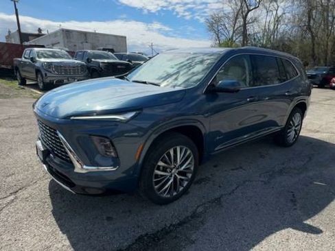 New 2026 Buick Enclave Avenir w/ Super Cruise Package FWD image 4