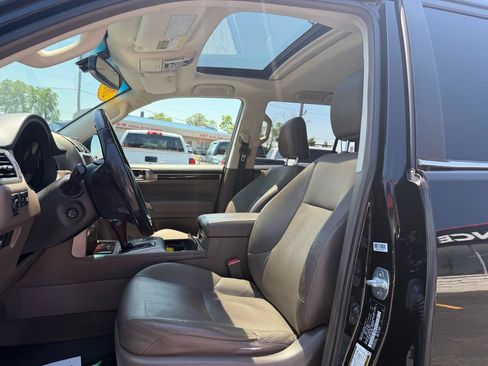 Used 2018 Lexus GX 460 Premium w/ Premium Package AWD/4WD image 9