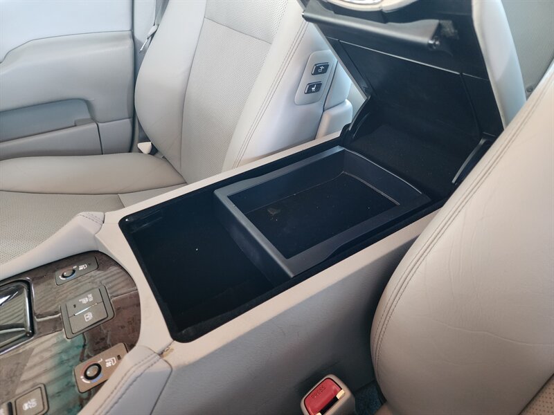 Used 2012 Lexus LS 460 AWD w/ Comfort Pkg image 51