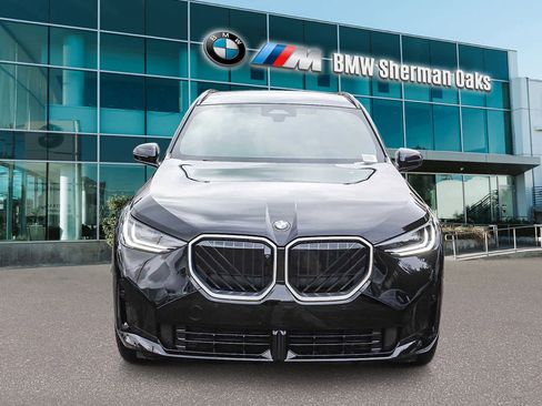 New 2026 BMW X3 xDrive30 w/ Premium Package AWD/4WD image 2