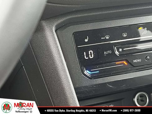 Used 2022 Volkswagen Tiguan SE AWD/4WD image 27