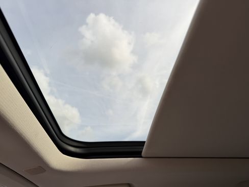 Used 2021 GMC Yukon XL Denali w/ Denali Ultimate Package image 27