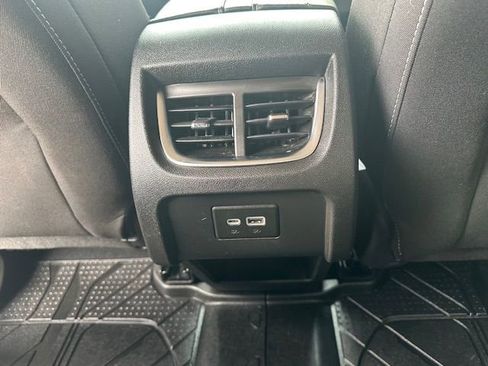 Used 2023 Chevrolet Blazer LT image 18