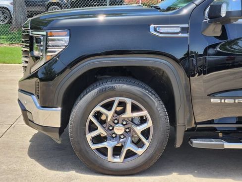 Used 2025 GMC Sierra 1500 SLT RWD image 8