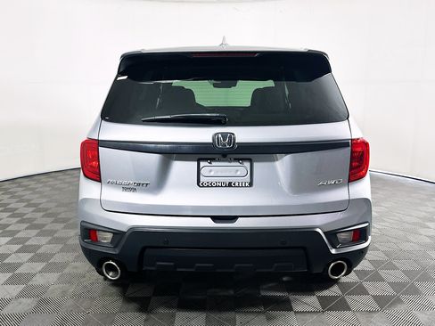 Used 2022 Honda Passport EX-L image 4