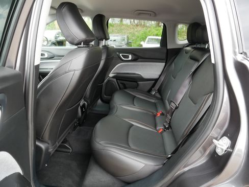 Used 2022 Jeep Compass Latitude AWD/4WD image 35