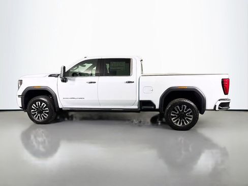 New 2026 GMC Sierra 2500 Denali Ultimate image 4