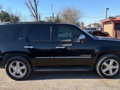 Used 2009 Chevrolet Tahoe LTZ image 3