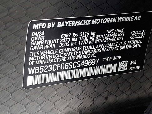 Used 2025 BMW iX xDrive50 w/ Premium Package image 27