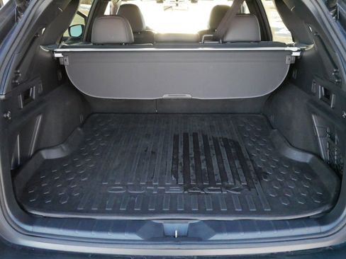 Used 2022 Subaru Outback Wilderness image 18