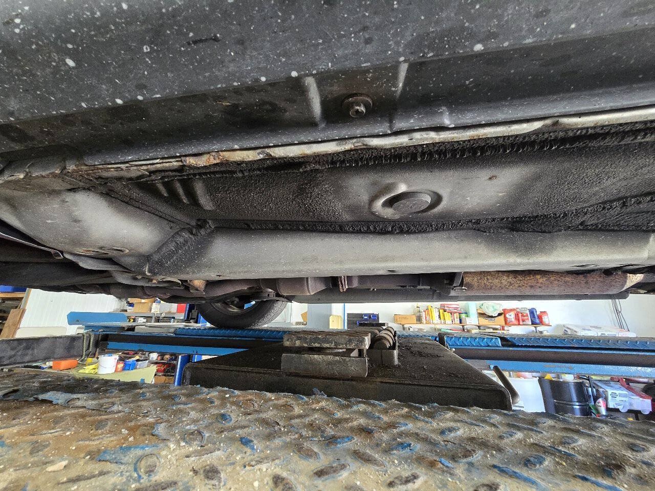 Used 2005 Toyota Camry LE FWD image 35