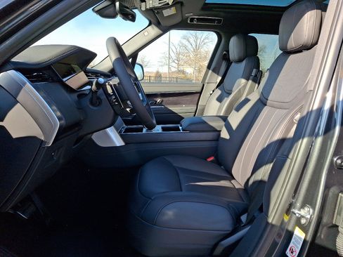 New 2025 Land Rover Range Rover SE image 11