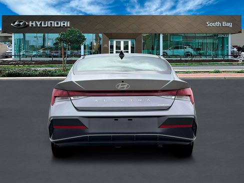 New 2026 Hyundai Elantra Limited image 6