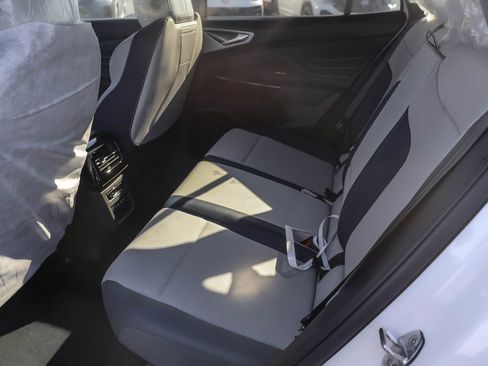 New 2025 Volkswagen ID.4 Pro S Plus image 31