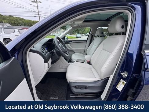Used 2022 Volkswagen Tiguan SE w/ Panoramic Sunroof Package AWD/4WD image 33