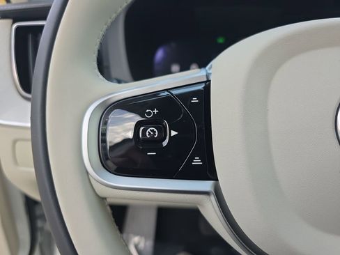 New 2026 Volvo XC60 B5 Ultra w/ Protection Package Premier image 25