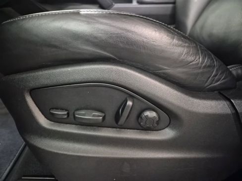 Used 2022 Porsche Cayenne S image 10