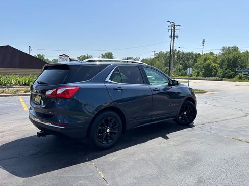 Used 2018 Chevrolet Equinox LT w/ Sun & Infotainment Package FWD image 9